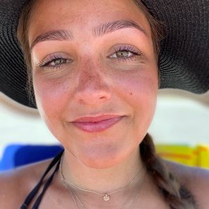 Meet your Posher, Lea